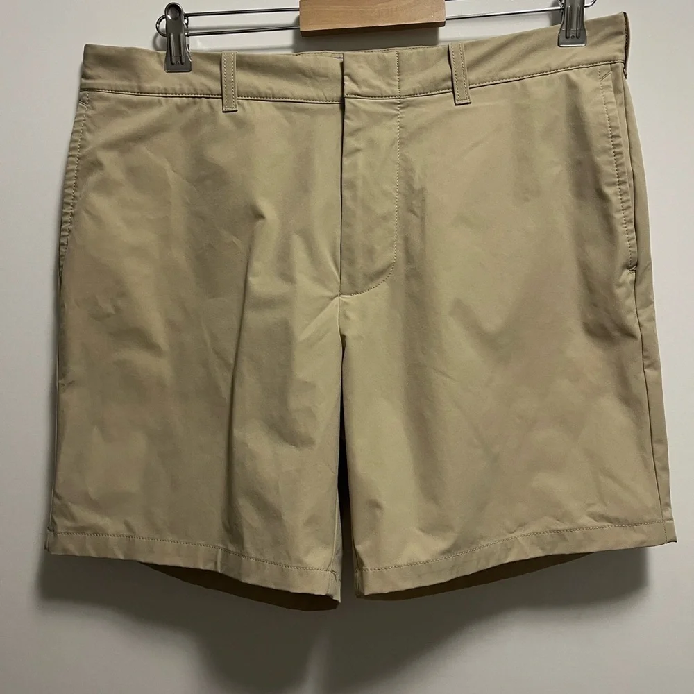 J. Crew 7” Inseam Khaki Shorts Men’s Size 34
